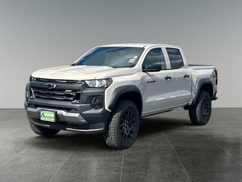New 2026 Chevrolet Colorado Trail Boss AWD/4WD image 3