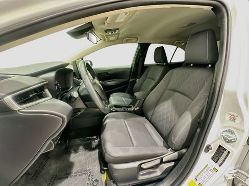 Used 2024 Toyota Corolla LE FWD image 21