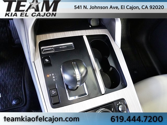 Used 2025 MAZDA CX-70 Plug-In Hybrid w/ Premium Pkg AWD/4WD image 41