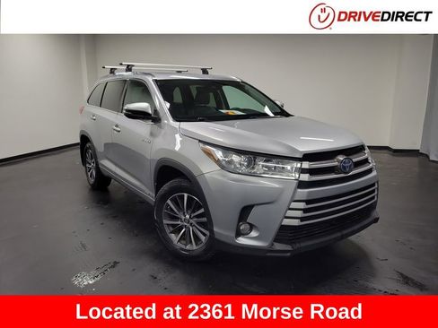 Used 2017 Toyota Highlander XLE image 1