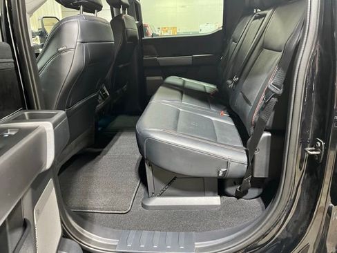 Used 2024 Ford F250 Lariat w/ Chrome Package image 24