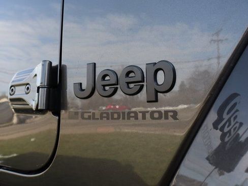 New 2026 Jeep Gladiator Willys image 2