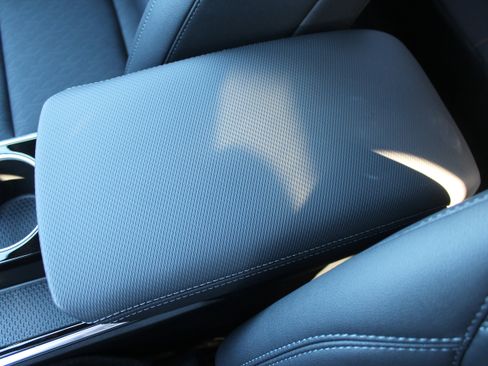 New 2026 Chevrolet Equinox LT image 40