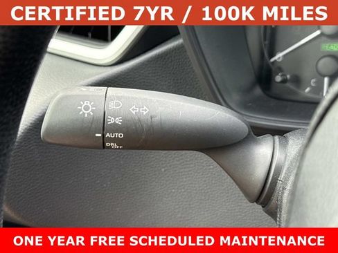 Used 2025 Toyota Corolla LE w/ LE Premium Package FWD image 26