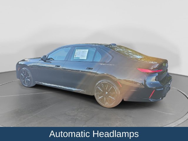 Used 2023 BMW 740i w/ Executive Package RWD image 6