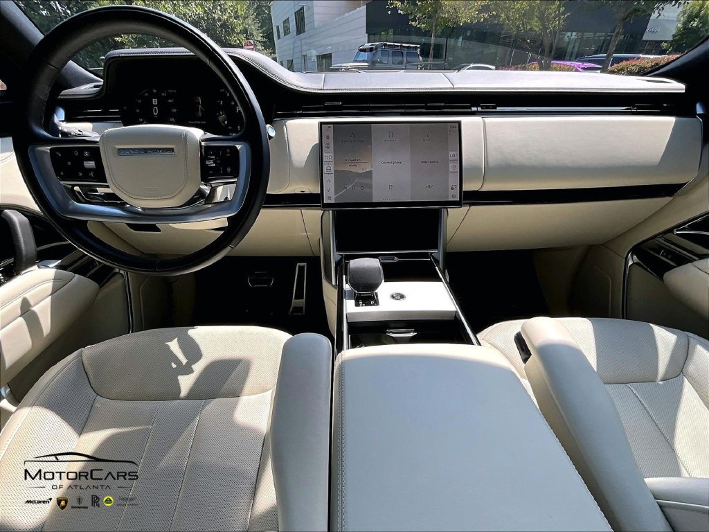 Used 2025 Land Rover Range Rover SE AWD/4WD image 14