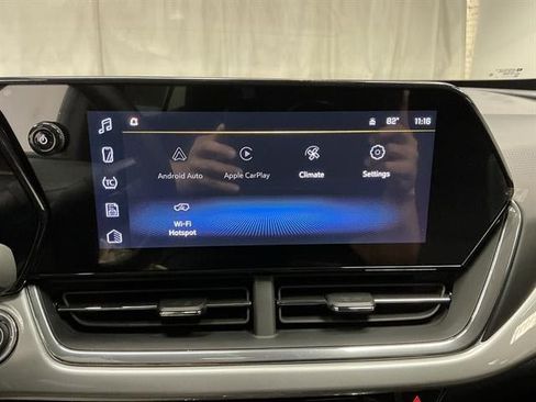 New 2026 Chevrolet Trax LT w/ LT Convenience Package FWD image 14