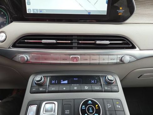 Used 2021 Hyundai Palisade Limited w/ Winter Package AWD/4WD image 76