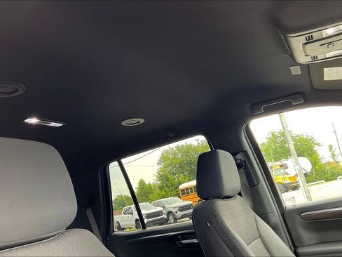 Used 2026 Chevrolet Tahoe LS AWD/4WD image 18
