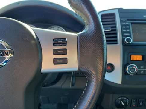 Used 2018 Nissan Frontier PRO-4X image 22