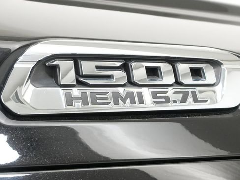 Used 2019 RAM 1500 Limited AWD/4WD image 11
