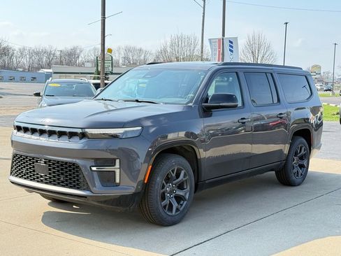 New 2026 Jeep Grand Wagoneer L Limited w/ Premium Group II AWD/4WD image 3