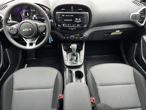 New 2025 Kia Soul LX image 3