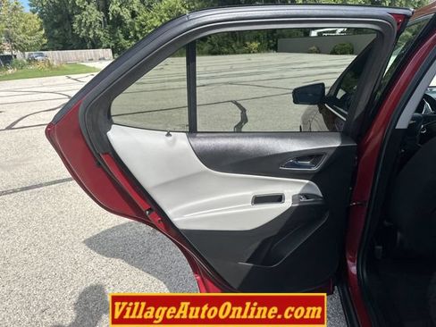 Used 2019 Chevrolet Equinox LT w/ LT True North Edition AWD/4WD image 32