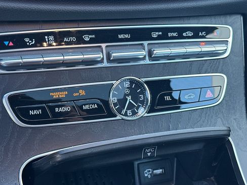 Used 2020 Mercedes-Benz E 350 Sedan image 27