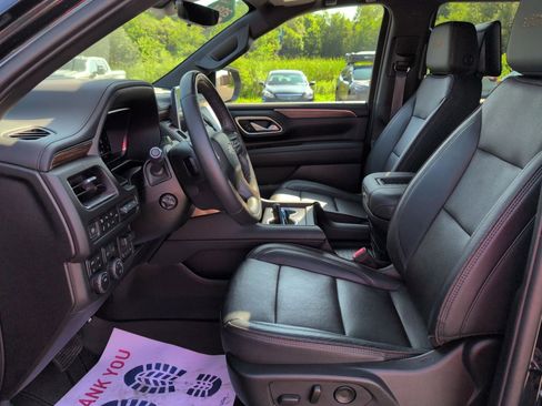 Used 2024 Chevrolet Tahoe High Country w/ Advanced Technology Package image 19