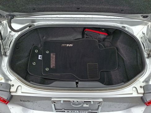 Used 2017 FIAT 124 Spider Classica image 28