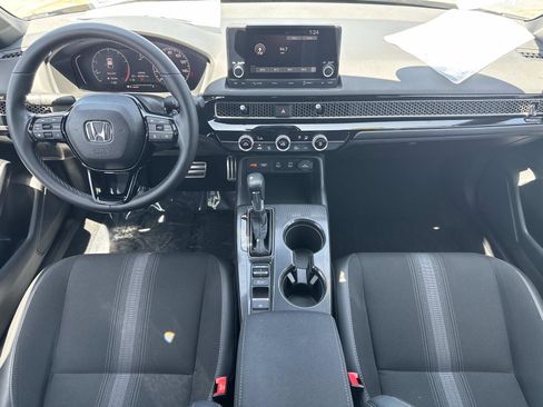 Used 2025 Honda Civic Sport image 9