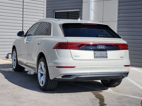 Used 2023 Audi Q8 Premium AWD/4WD image 6