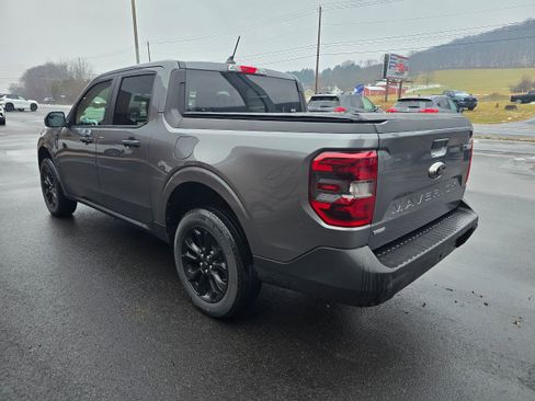 Used 2023 Ford Maverick XLT w/ Black Appearance Package image 6