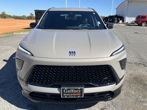 New 2026 Buick Enclave Sport Touring w/ LPO, Floor Liner Package image 11