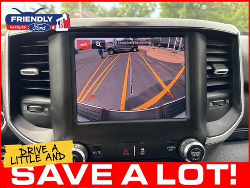 Used 2024 RAM 2500 Big Horn AWD/4WD image 37