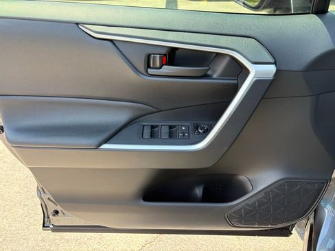 Used 2025 Toyota RAV4 LE image 12