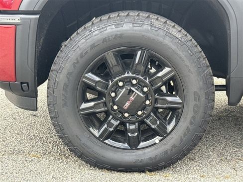 New 2025 GMC Sierra 2500 AT4 w/ Max Trailering Package image 12