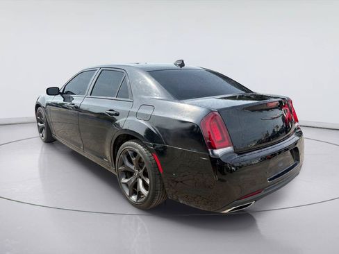 Used 2022 Chrysler 300 S RWD image 6