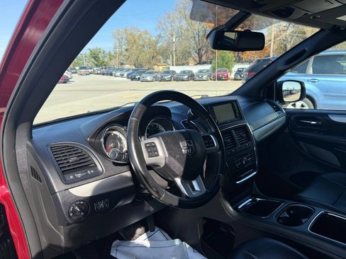 Used 2019 Dodge Grand Caravan GT image 13