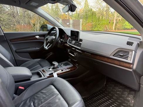 Used 2018 Audi Q5 2.0T Premium image 11