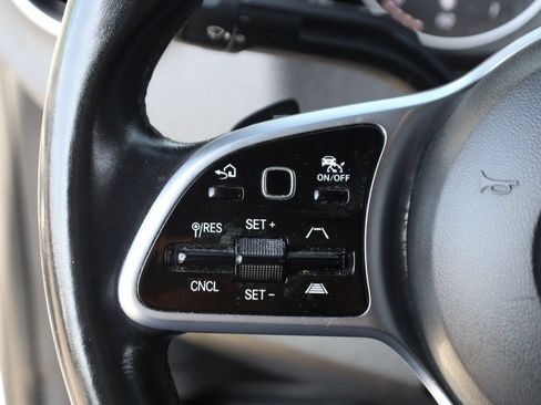 Used 2022 Mercedes-Benz Sprinter 2500 image 28