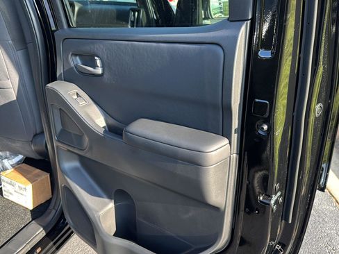 New 2026 Nissan Frontier SV w/ SV Convenience Package image 13