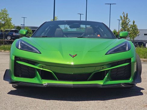 Used 2026 Chevrolet Corvette Z06 RWD image 10