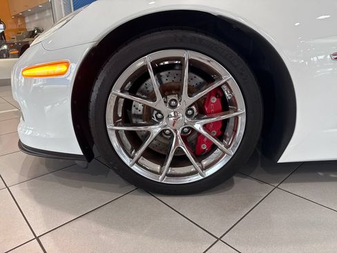Used 2012 Chevrolet Corvette Z06 w/ 2LZ Preferred Equipment Group RWD image 27