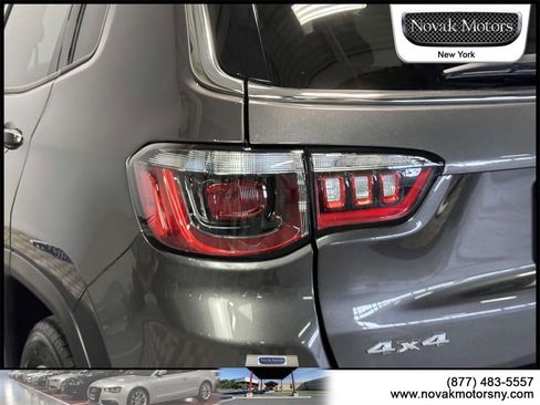 Used 2022 Jeep Compass Latitude image 6