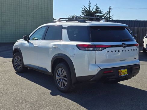 New 2026 Nissan Pathfinder SV w/ Cargo Package image 5