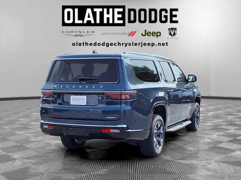 Certified 2024 Jeep Wagoneer L Series III w/ Flexible Seating Group AWD/4WD image 30
