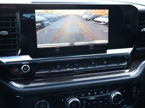 Used 2023 GMC Sierra 1500 Elevation image 21