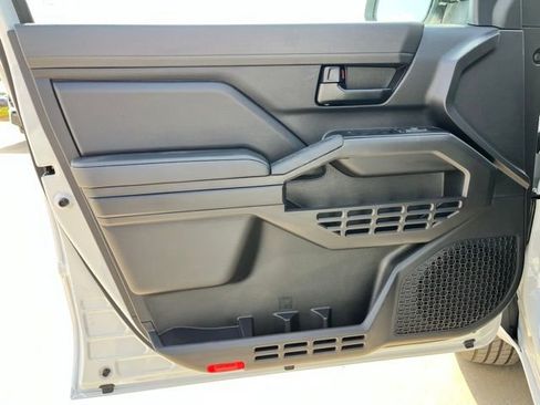 New 2026 Toyota Tacoma SR AWD/4WD image 16