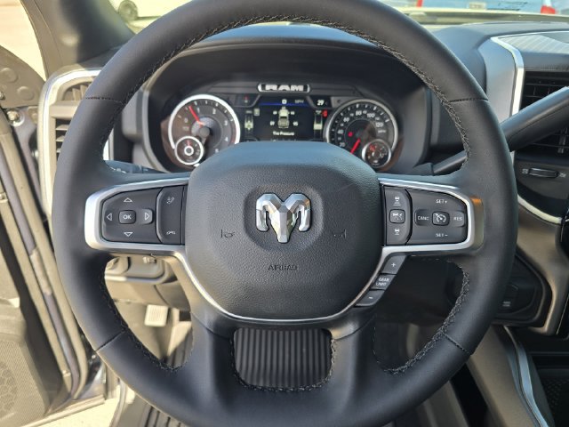 New 2026 RAM 2500 Big Horn AWD/4WD image 25