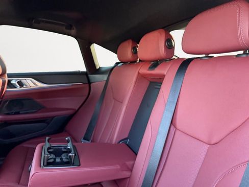 Used 2024 BMW i4 eDrive40 w/ M Sport Package image 31