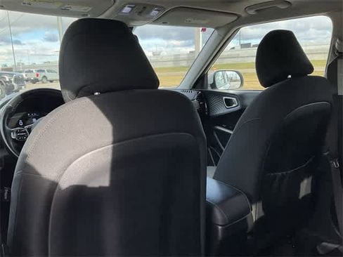 Used 2023 Kia Soul EX image 15