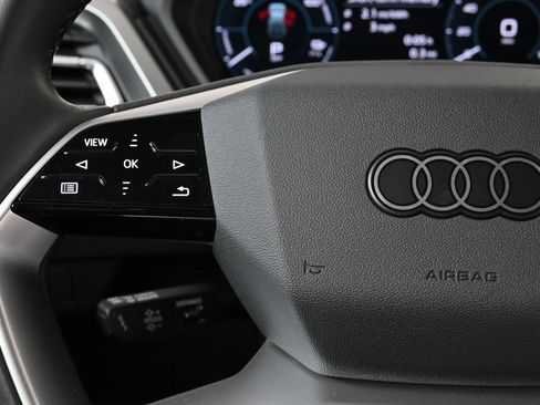 Used 2024 Audi Q4 e-tron Premium image 10