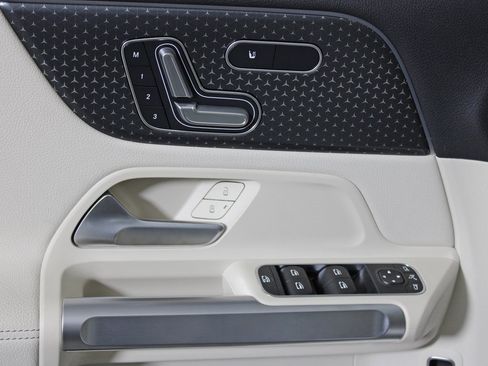 Certified 2024 Mercedes-Benz EQB 350 4MATIC SUV image 12