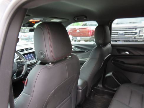 Used 2023 Chevrolet TrailBlazer RS w/ Convenience Package AWD/4WD image 28
