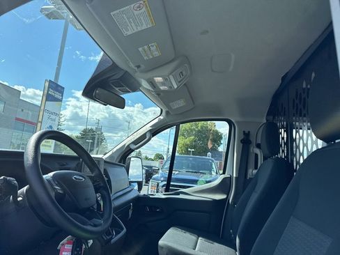 Used 2025 Ford Transit 250 Low Roof w/ Exterior Upgrade Package RWD image 7