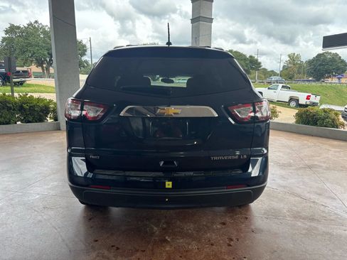 Used 2016 Chevrolet Traverse LS image 5