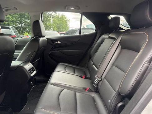 Used 2020 Chevrolet Equinox LT w/ Sport Edition FWD image 11