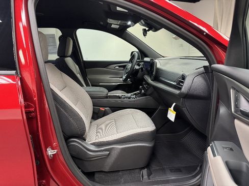 New 2026 Chevrolet Traverse LT w/ LPO, Floor Liner Package image 20